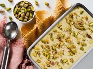 pistachio ice cream kesar pista 0592 500x375